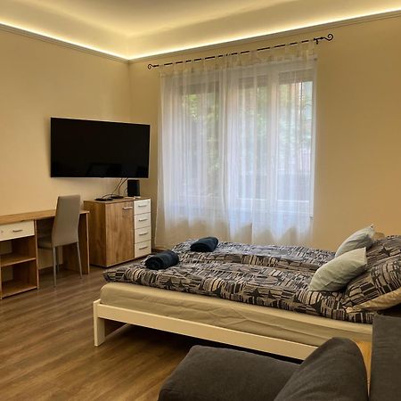 Albi Apartman Сегед Экстерьер фото