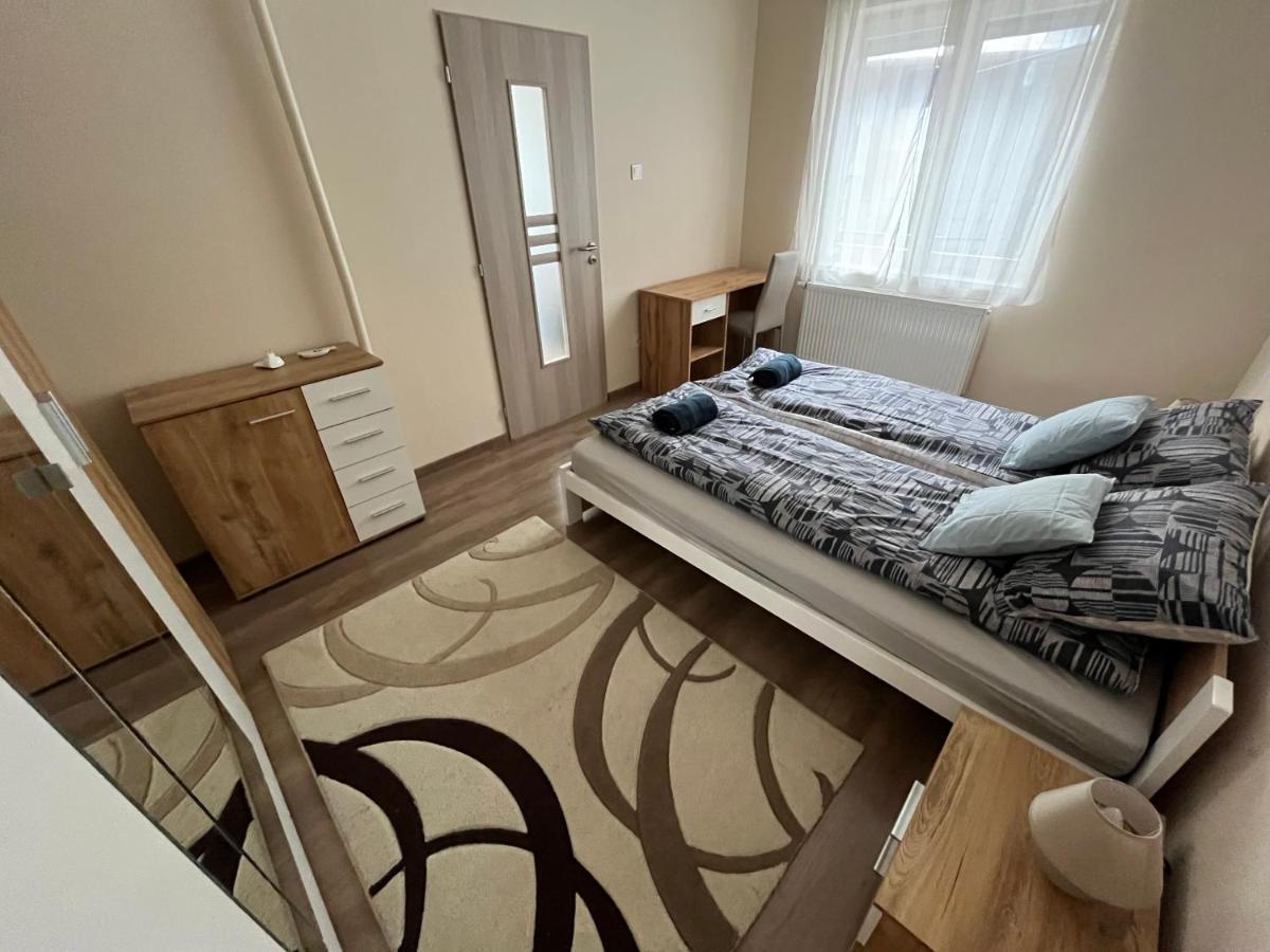 Albi Apartman Сегед Экстерьер фото