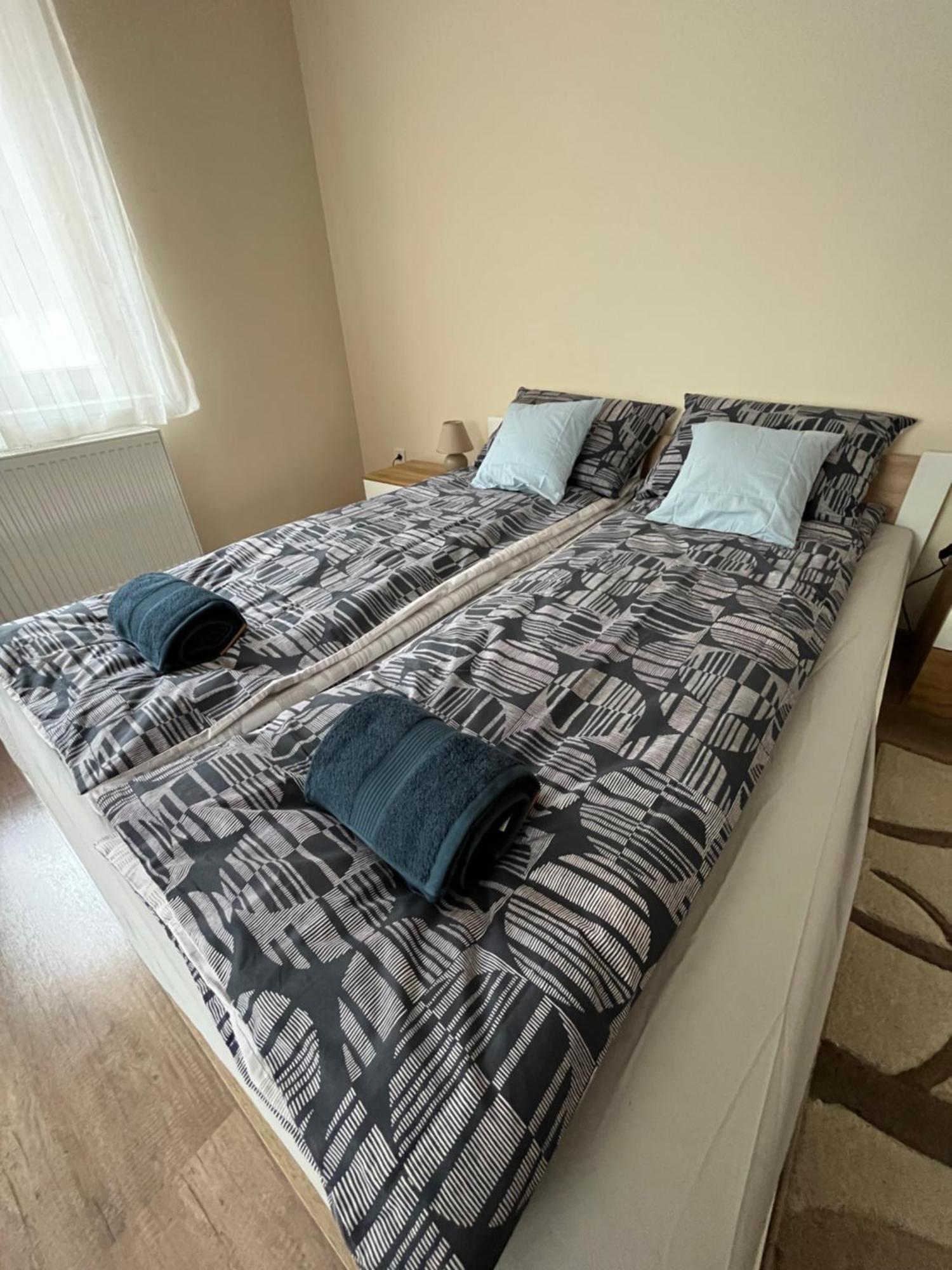 Albi Apartman Сегед Экстерьер фото